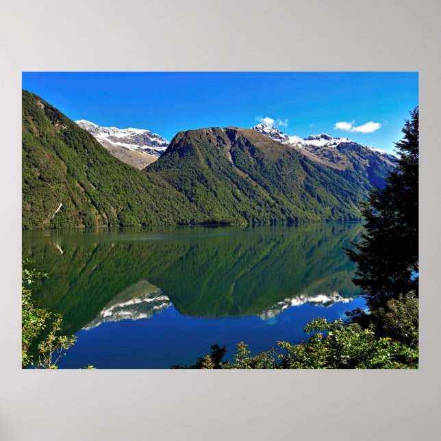 Lake Gunn Reflection Poster (Framsidan)
