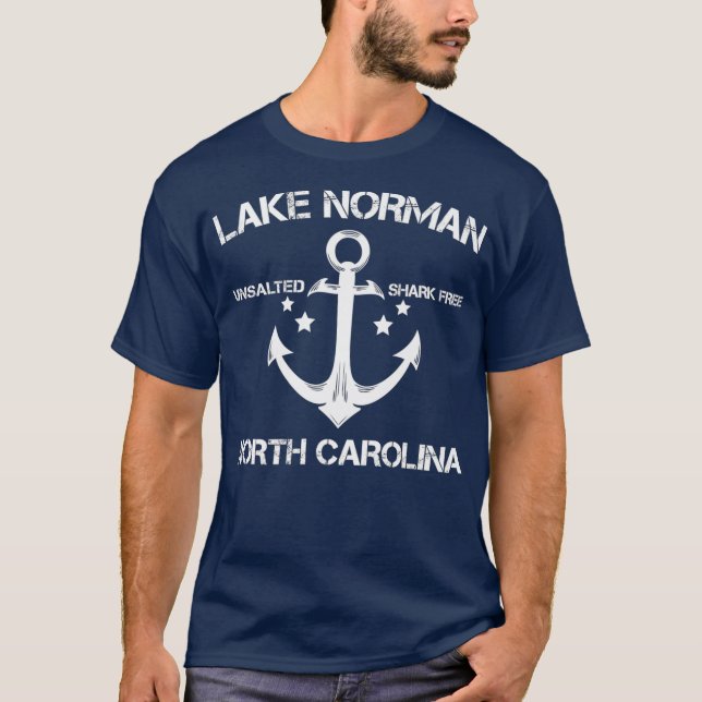 LAKE NORMAN NORTH CAROLINA Funny Fishing Camping T Shirt (Framsida)