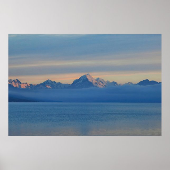 Lake Pukaki Dawn Poster (Framsidan)