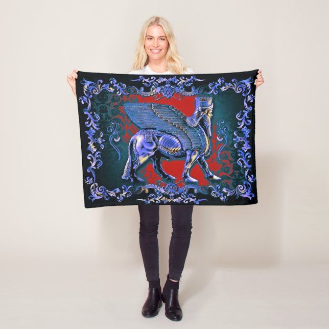 Lamassu Fleece Blanket (På plats)