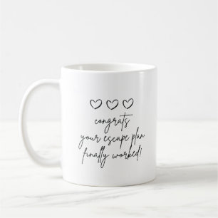 lämnar lustigt kaffemugg
