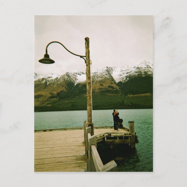 Lamppost och bergen - Nya Zeeland Vykort (Framsida)