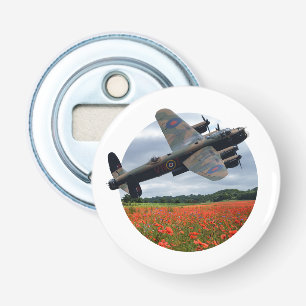 Lancaster Bomber över en vallmo Fält Flasköppnare