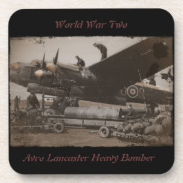 Lancaster lastas med bomber underlägg