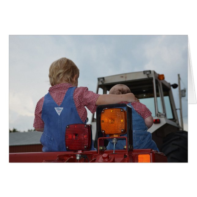 Land Boys med traktor Hälsningskort (Framsidan Horizontal)