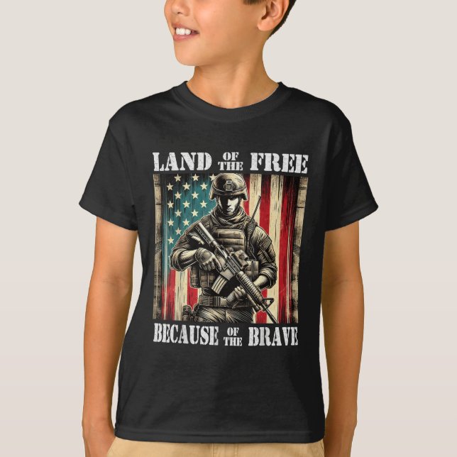 Land där den Modiga veterandagen är fri T Shirt (Framsida)
