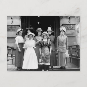 Land Girls Take New York, 1910 Vykort