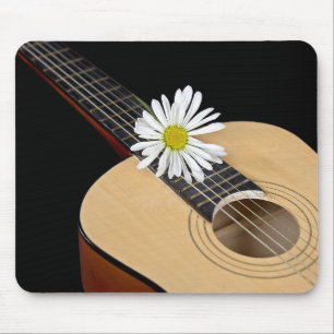 Land Guitar och Daisy Musmatta