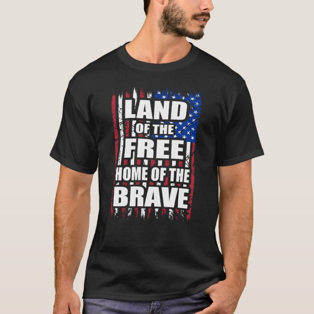 Land i friland för Modiga flagga dag 14 T Shirt (Framsida)