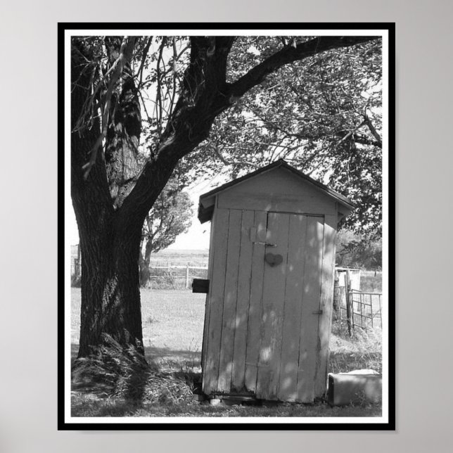 Land Outhouse Poster (Framsidan)
