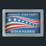 Land Över Party Biden Harris<br><div class="desc">Uppmana republikanerna att rösta för Joe Biden och Kamala Harris genom att sätta land över sitt politiska party. Rösta blått i spara Amerika i valet 2024. Coola bälte-låsbeslag.</div>