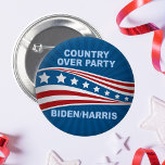 Land Över Party Biden Harris Knapp<br><div class="desc">Uppmana republikanerna att rösta för Joe Biden och Kamala Harris genom att sätta land över sitt politiska party. Rösta blått i spara Amerika i valet 2020.</div>