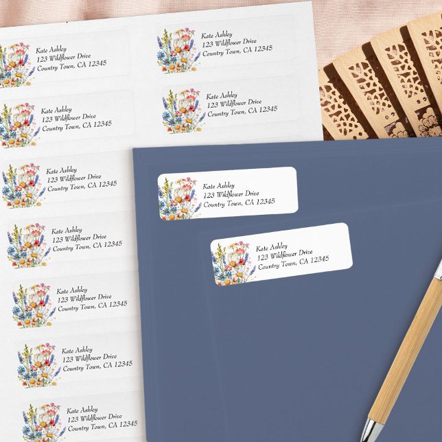 Land Wildblomfärgad Blommigt Bröllop Adress Returadress Etikett (Return Address Labels from the Country Wildflower wedding collection by Darling & May)