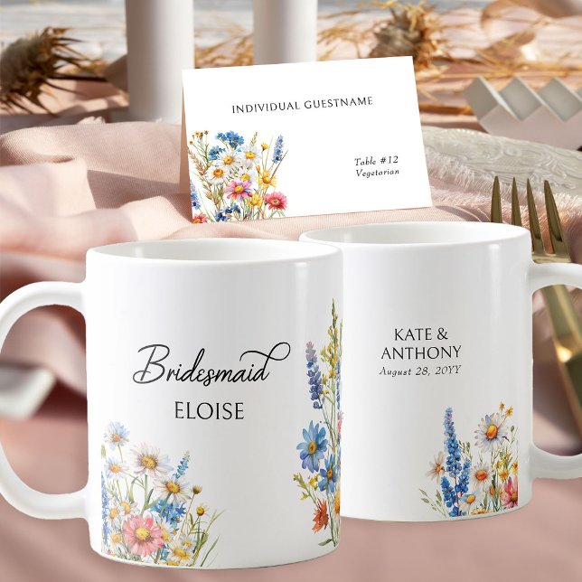 Land Wildblomma Bridesmaid Bröllop Gift Kaffemugg (Bridal Party Personalized Mugs from Country Wildflower Wedding Collection by Darling & May)