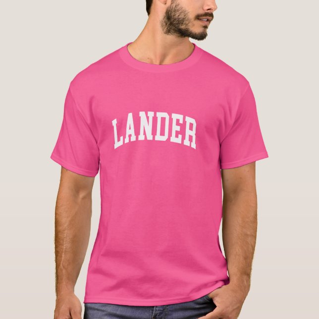 Lander Arch Retro College Athletic Sports Tee Mana (Framsida)