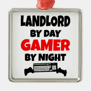 Landlord by Day Gamer by Night Julgransprydnad Metall
