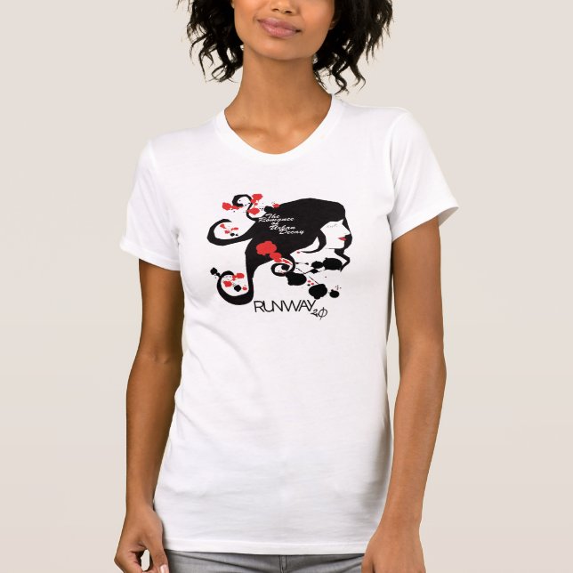 LANDNINGSBANA 2,0: TIFFANY WALTERS-SERIE T-SHIRT (Framsida)