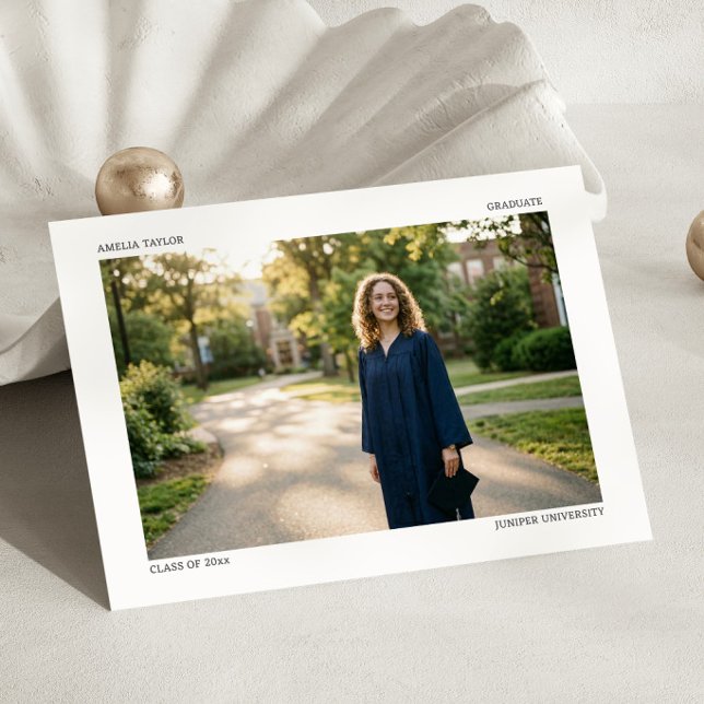 Landscape Editorial Photo Minimalist Graduate 2026 Meddelande (Skapare uppladdad)