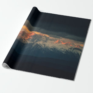LANDSCAPE FOTOGRAFI OF SNÖ MOUNTAINS UNDER NIMB PRESENTPAPPER