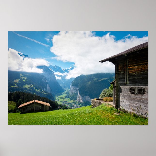 Landskap i Lauterbrunnen valley i Schweiz Poster (Framsidan)