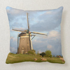 Landskap med windmills och får kudde