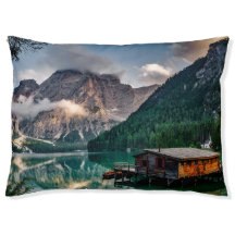 Landskapsfoto i italienska bergen Sjö