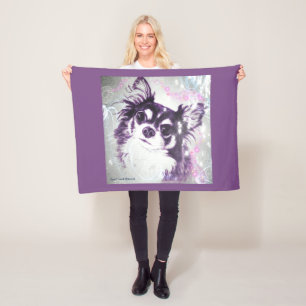 Lång Haired Chihuahua vid sången Zeock Fleecefilt