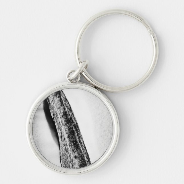 lång hård kall ensam rund silverfärgad nyckelring (Framsidan)