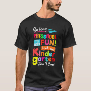Lång preschool titta ut ur Kindergarten här. T Shirt