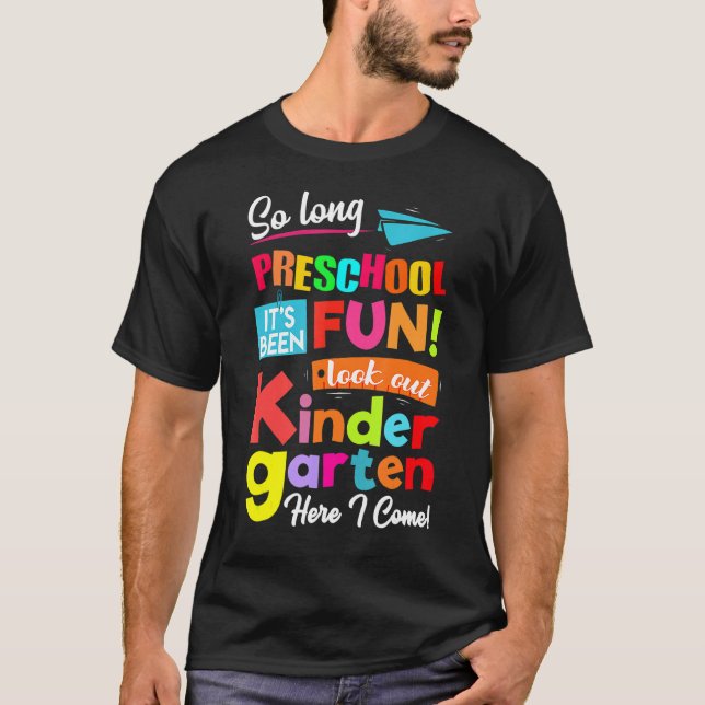 Lång preschool titta ut ur Kindergarten här. T Shirt (Framsida)