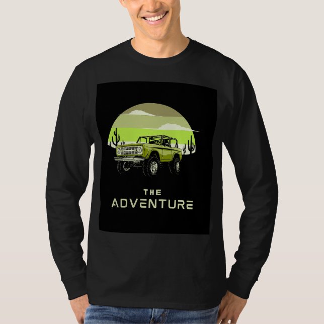 Långärmad skjorta med äventyrsdesign. t shirt (Framsida)