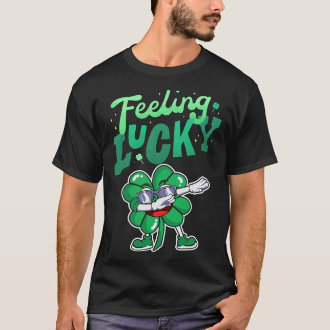 Långfiende St. Patrick's Dabbing Iris T Shirt (Framsida)