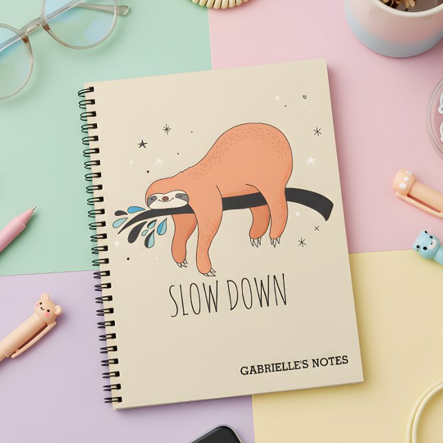 Långsam nedgång - Lättsinnig lutning Anteckningsbok Med Spiral (Slow down notebook - a notebook that reminds you to sloth down!)