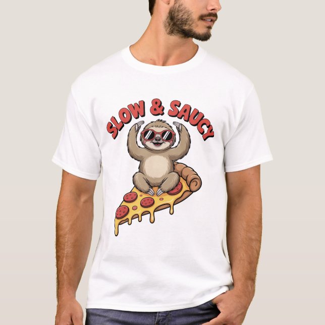 Långsam och såsig yogaslöjdspizza rolig t shirt (Framsida)