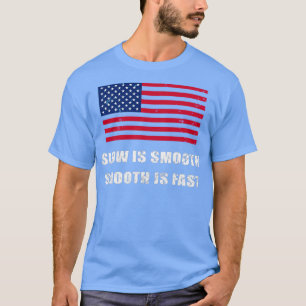 Långsam smidig är snabb med amerikanska flagga t shirt