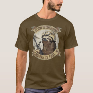 Långsam utjämnad är snabba långsamma vapen t shirt