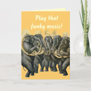 Långsamma elefanter som spelar musikfödelsedag kort