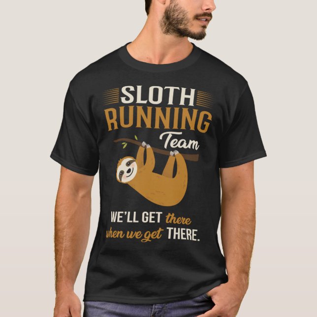 Långsamt opererande team kommer fram när vi får de t shirt (Framsida)
