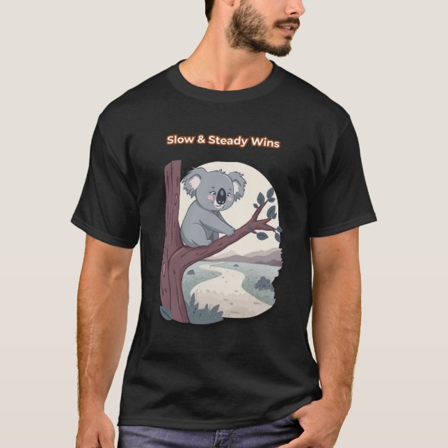 **"Långsamt & Stabilt Vinner – Motiverande Söt Koa T Shirt (Framsida)