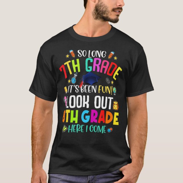 Långt 7:e, Klass 8, Klass här, Kom Studenten T Shirt (Framsida)