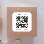 Länk till Tack för QR-kod Fyrkantigt Klistermärke<br><div class="desc">Ett enkelt tack för ditt klistermärke med länken till QR-kodwebbplatsen. Om du vill ha en mer avancerad anpassning av den här designen klickar du på BLUE DESIGN VERKTYG ovan! Matchande objekt är också tillgängliga.</div>