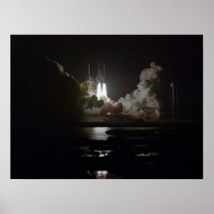 Lansering av Space Shuttle Challenger (STS-8) Poster