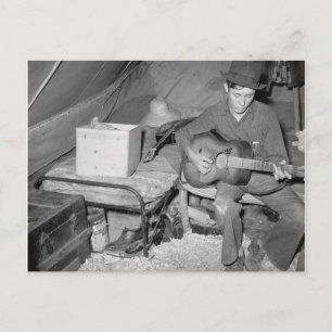 Lantarbetare spelar gitarr, 1939 vykort