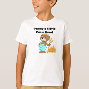 Lantgården för pappor räcker lite Tshirts och