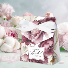 Lantlig bröllopsdusch med blomsteröverflöd presentaskar