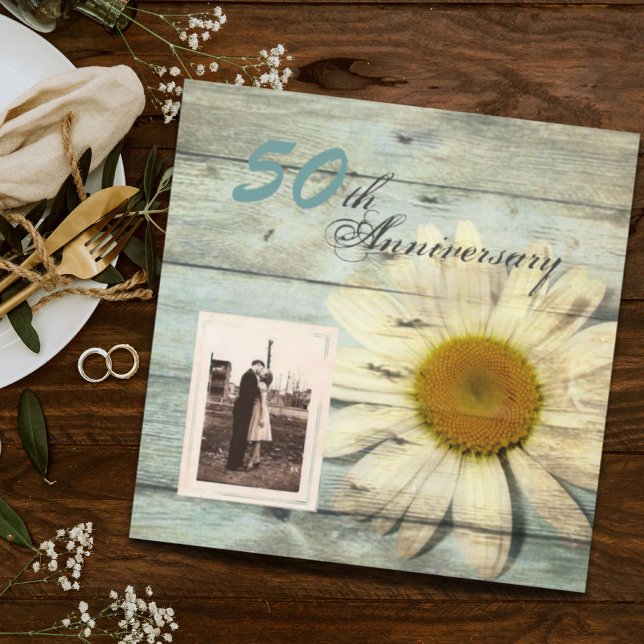 lantlig country tusenskönas 50-års bröllopsdag inbjudningar (barnwood country daisy 50th wedding anniversary invitation)