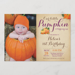 Lantlig pumpafödelsedaginbjudan första Bday Inbjudningar