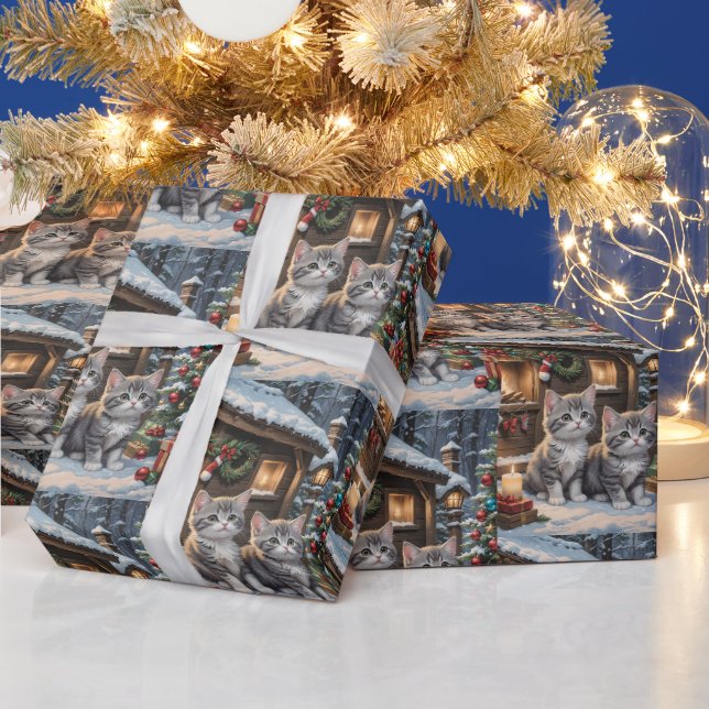 Lantlig stuga, söta kattungar och julgran  presentpapper (Helgdagar)
