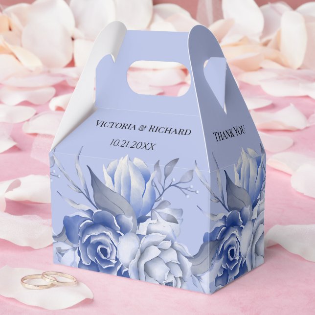 lantliga dammiga blå rosor och andra blommor presentaskar (Bröllop)