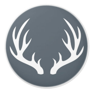 Lantliga vithjorthorn på kronhjort knopp